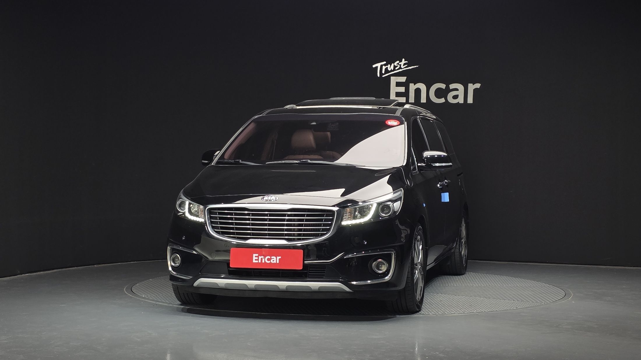 KIA CARNIVAL 2017