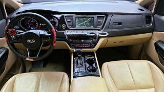 KIA CARNIVAL 2017
