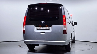 HYUNDAI STARIA 2022