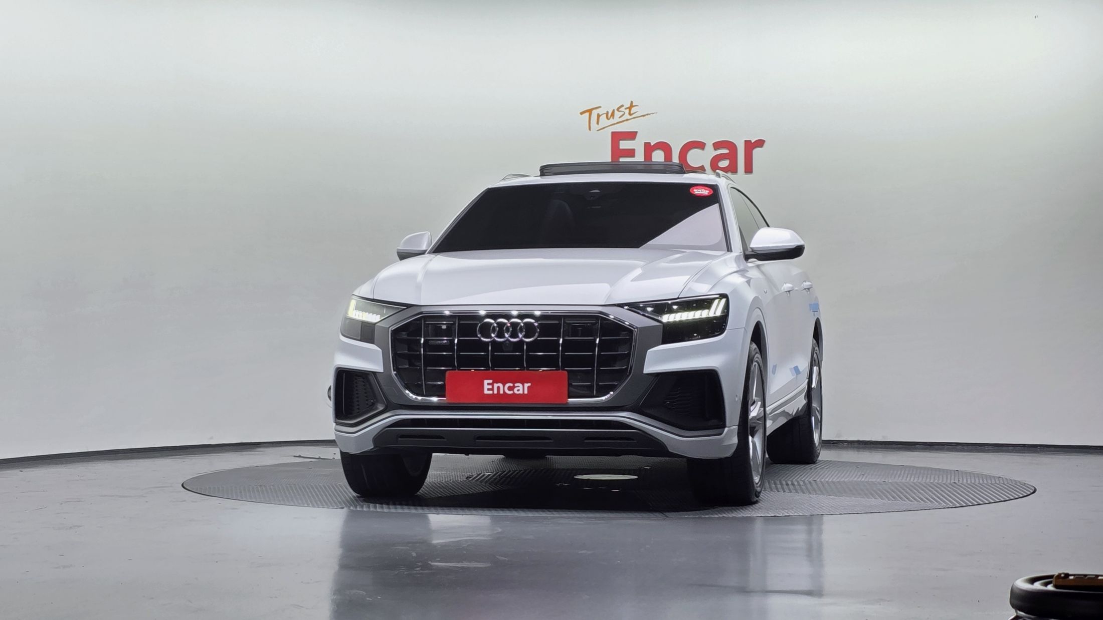 AUDI Q8 4M 2023