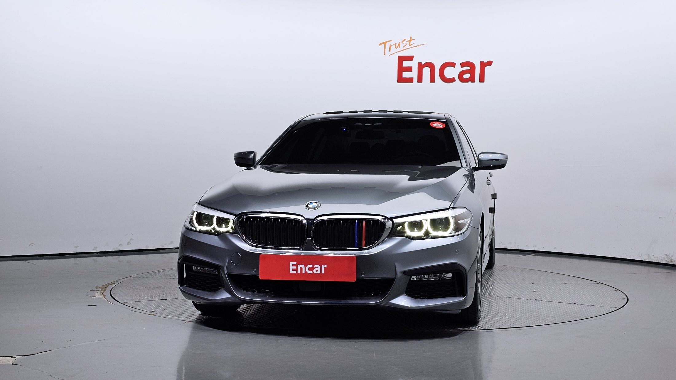 BMW 5-SERIES G30 2017