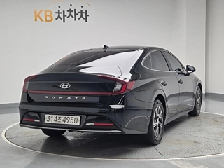 HYUNDAI SONATA HYBRID DN8 2021