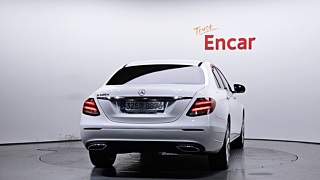 MERCEDES BENZ E-CLASS W213 2017