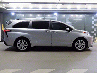 TOYOTA SIENNA 2021