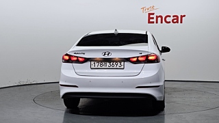 HYUNDAI AVANTE AD 2017