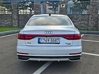 AUDI A8 D5 2020