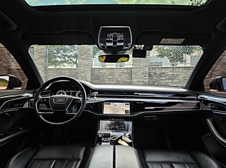 AUDI A8 D5 2020