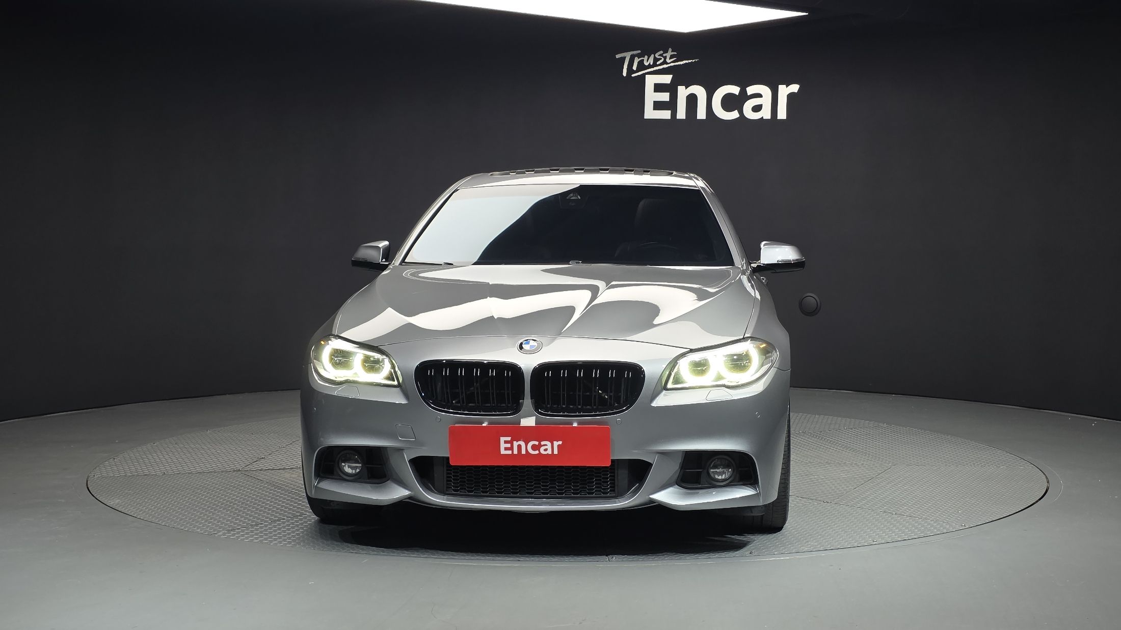 BMW 5-SERIES F10 2016