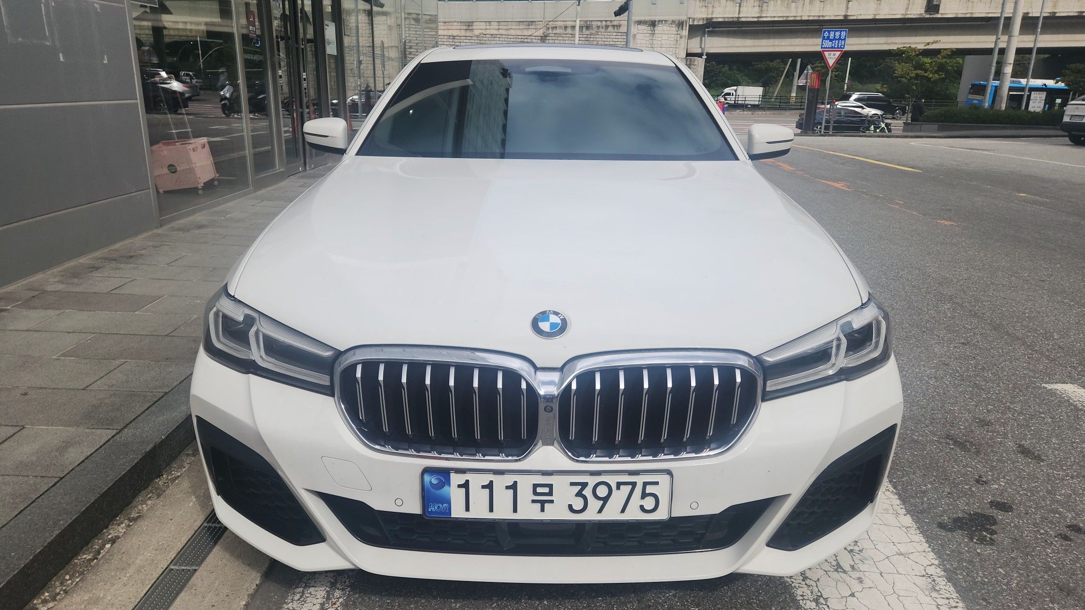 BMW 5-SERIES G30 2023
