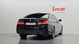 BMW 5-SERIES G30 2019