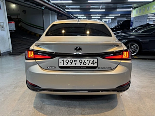 LEXUS ES300H 2022