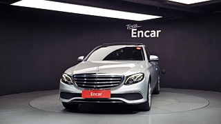 MERCEDES BENZ E-CLASS W213 2016