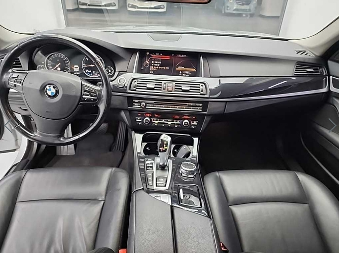 BMW 5-SERIES F10 2015
