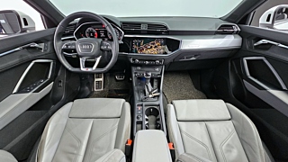 AUDI Q3 F3 2022