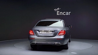 MERCEDES BENZ E-CLASS W213 2018