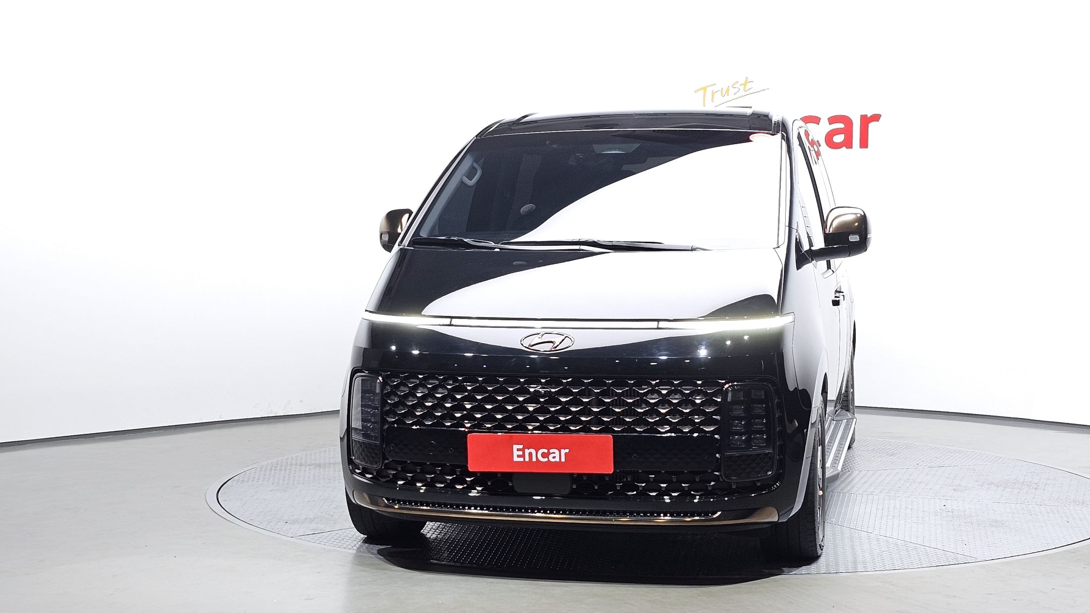 HYUNDAI STARIA 2023