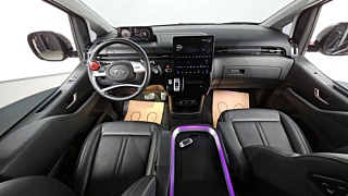 HYUNDAI STARIA 2023
