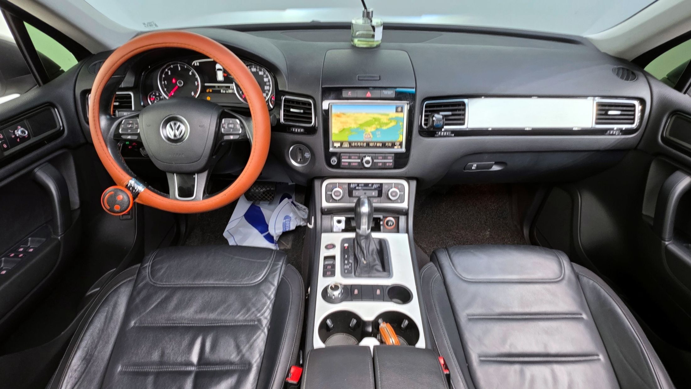 VOLKSWAGEN TOUAREG 2014