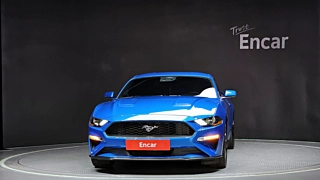 FORD MUSTANG 2020