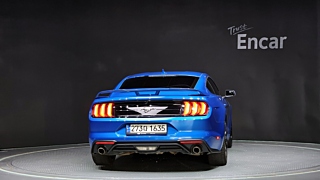 FORD MUSTANG 2020