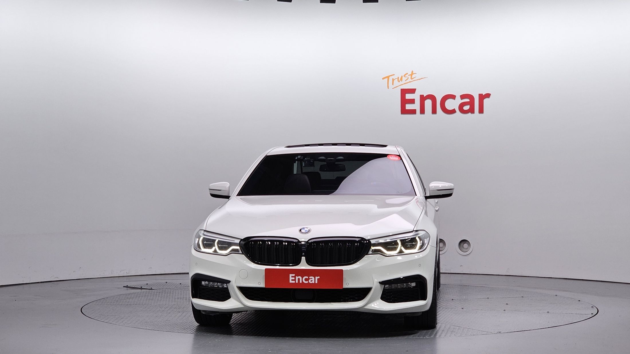 BMW 5-SERIES G30 2018