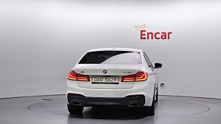BMW 5-SERIES G30 2018
