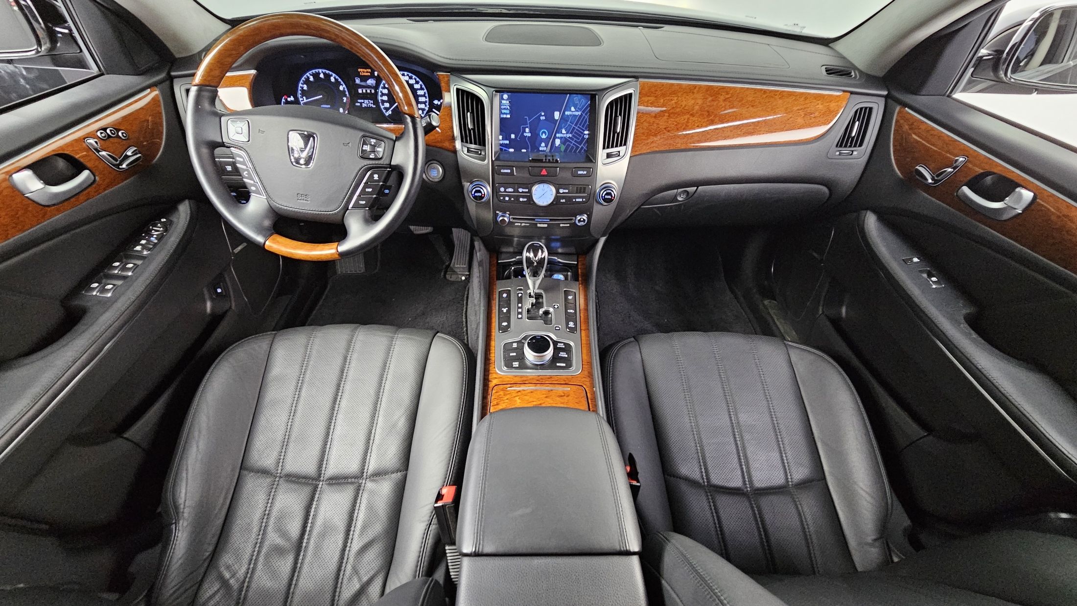 HYUNDAI EQUUS NEW 2012