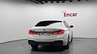 BMW 5-SERIES G30 2020