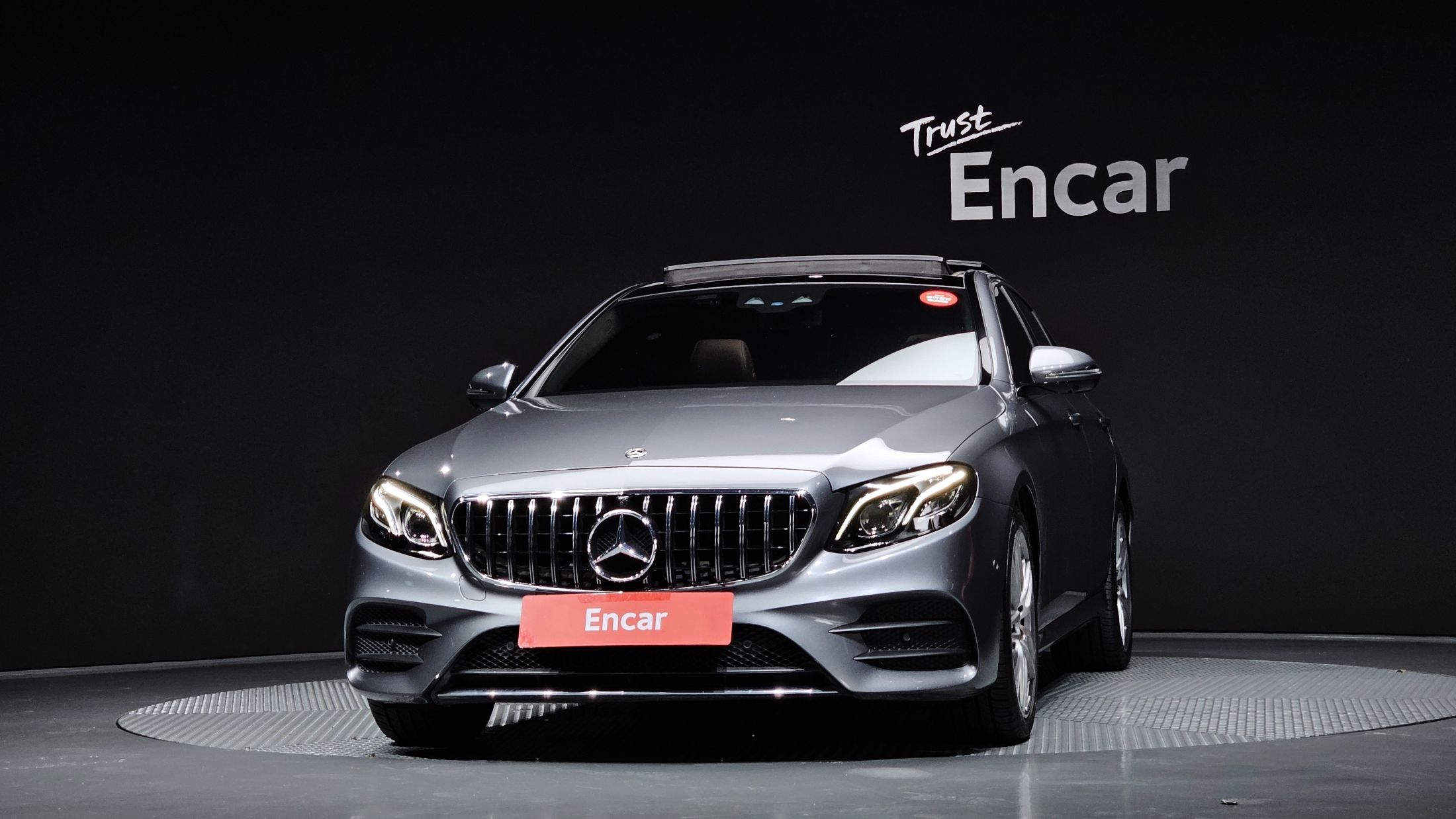 MERCEDES BENZ E-CLASS W213 2017