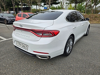 HYUNDAI GRANDEUR IG 2016