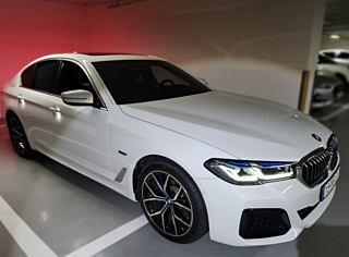 BMW 5-SERIES G60 2023
