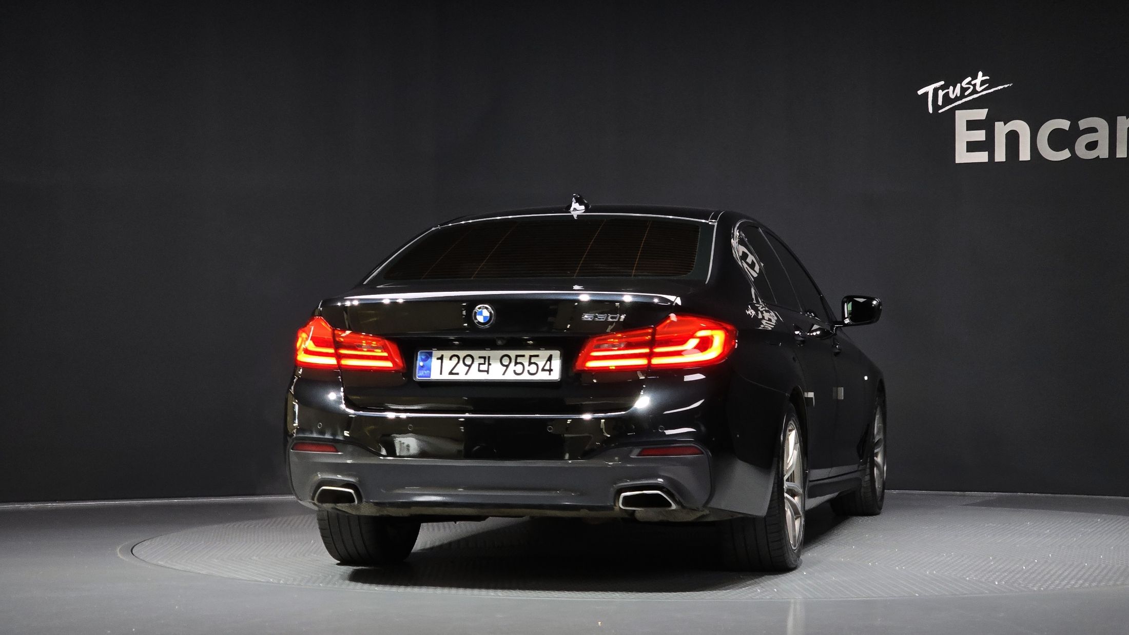 BMW 5-SERIES G30 2017