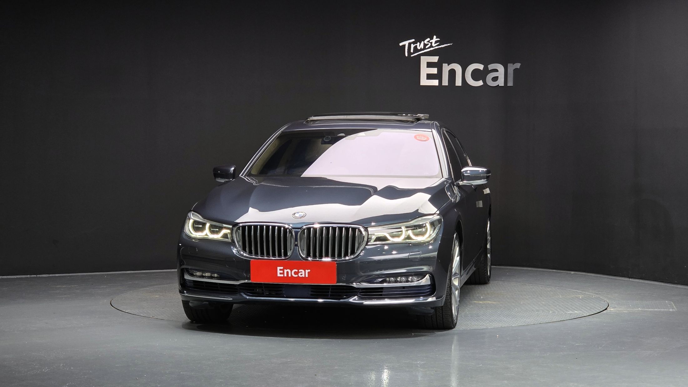 BMW 7-SERIES G11 2016