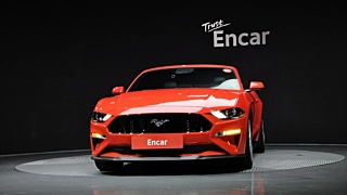 FORD MUSTANG 2020