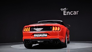 FORD MUSTANG 2020