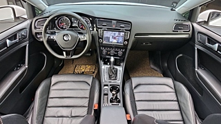 VOLKSWAGEN GOLF 2016