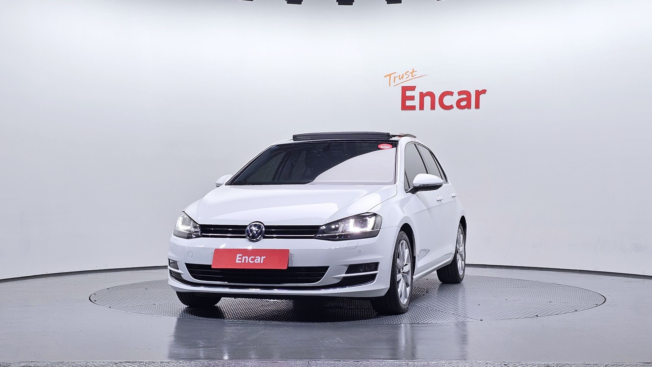 VOLKSWAGEN GOLF 2016