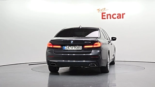 BMW 5-SERIES G30 2021