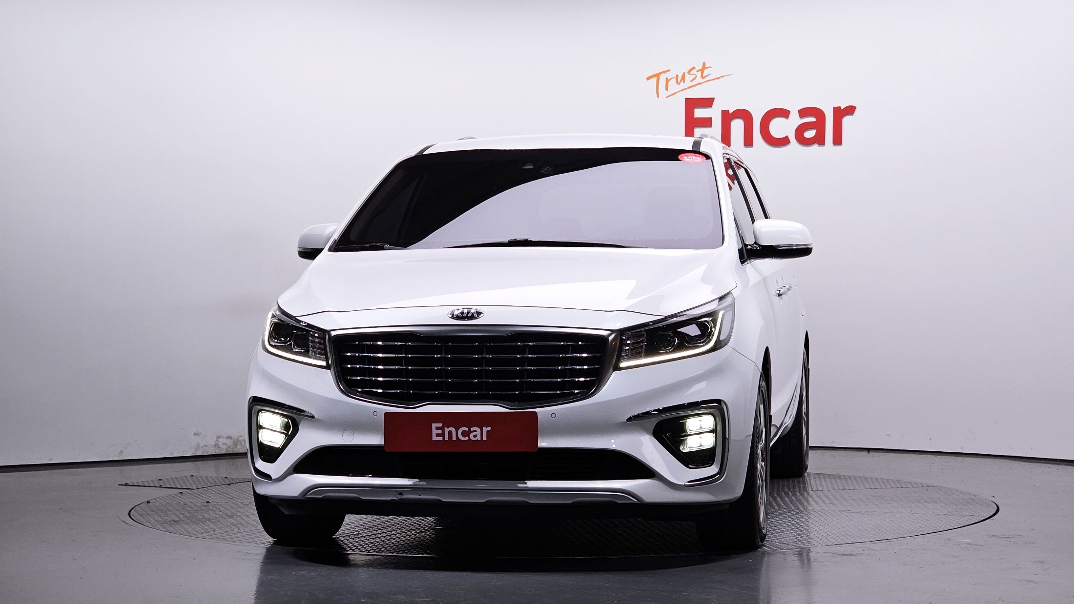 KIA CARNIVAL 2018