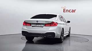 BMW 5-SERIES G30 2018