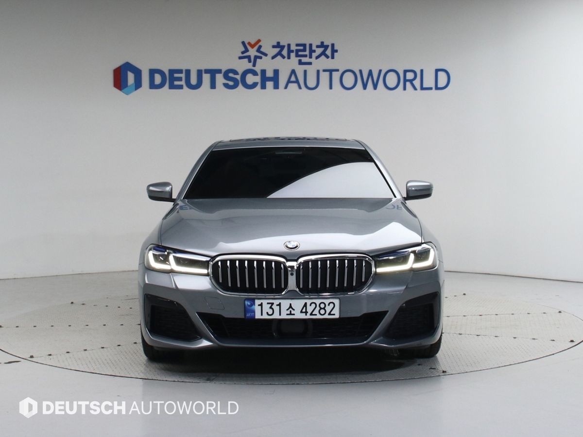 BMW 5-SERIES G30 2023