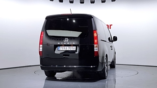 HYUNDAI STARIA 2023