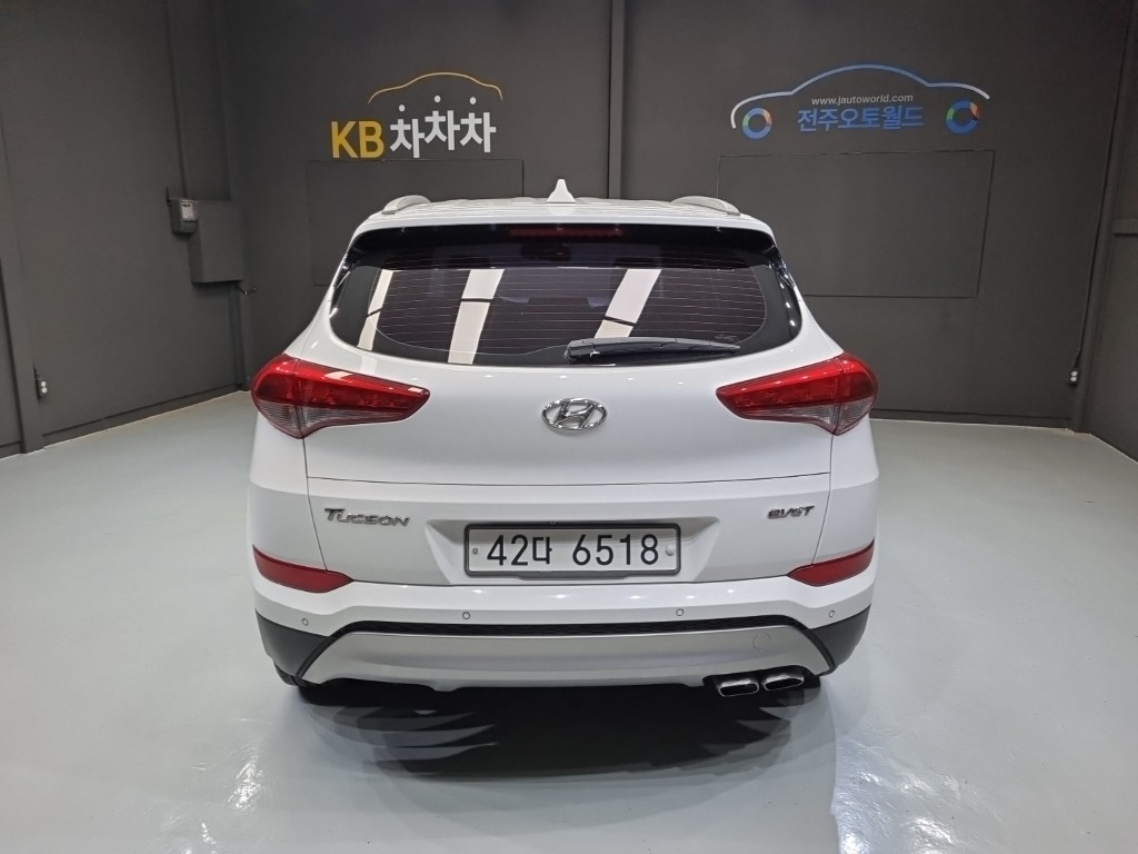HYUNDAI TUCSON 2017