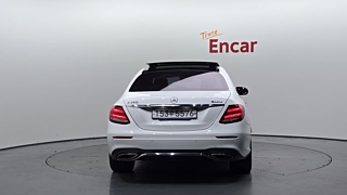 MERCEDES BENZ E-CLASS W213 2019