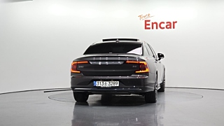 VOLVO S90 2022