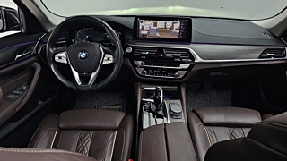 BMW 5-SERIES G30 2020