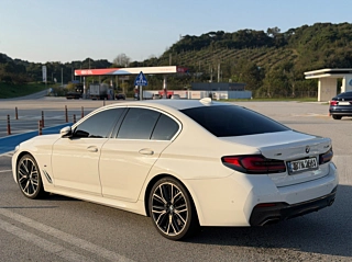 BMW 5-SERIES G30 2020