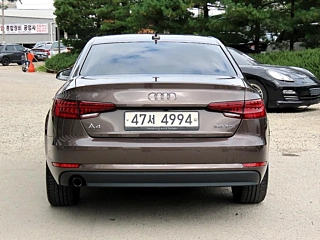 AUDI A4 B9 2018