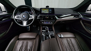 BMW 5-SERIES G30 2018