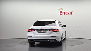 MERCEDES BENZ E-CLASS W213 2022